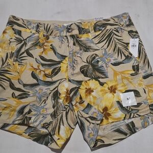 Old Navy Floral Everyday Shorts in Yellow, Blue & Cream